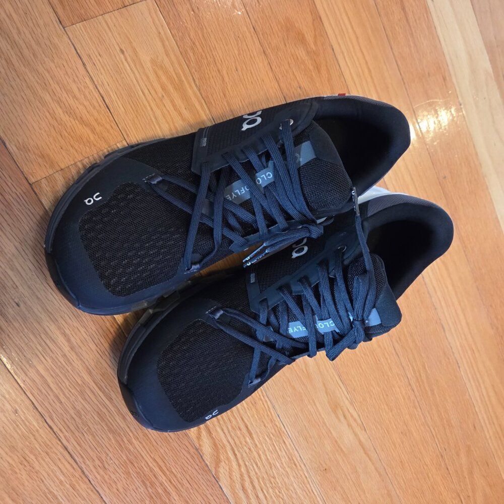 On Cloudflyer Mens Running Shoes *Different Sizes Left Size 12.5 Right Size 11.5 - Picture 4 of 14